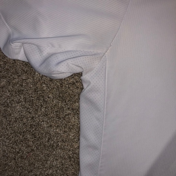 Wilson Athletic Tee - Picture 4 of 4